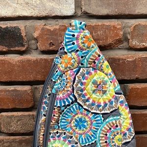 Vera Bradley Sunny Medallion sling bag n wallet